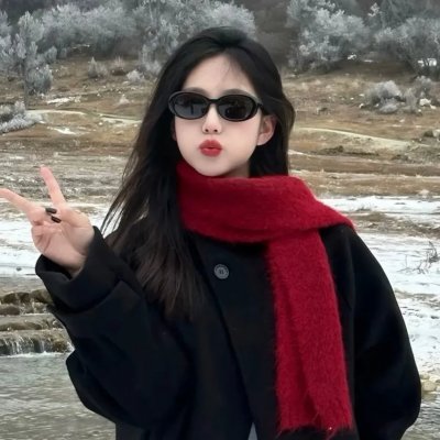 科拉深孔 海报